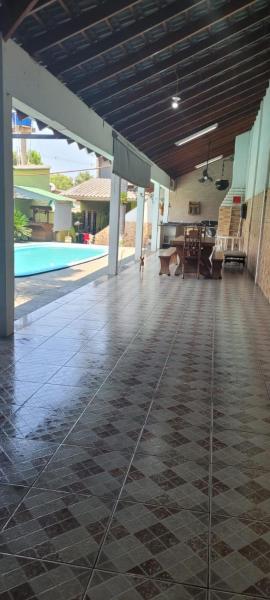 Apartamento com piscina